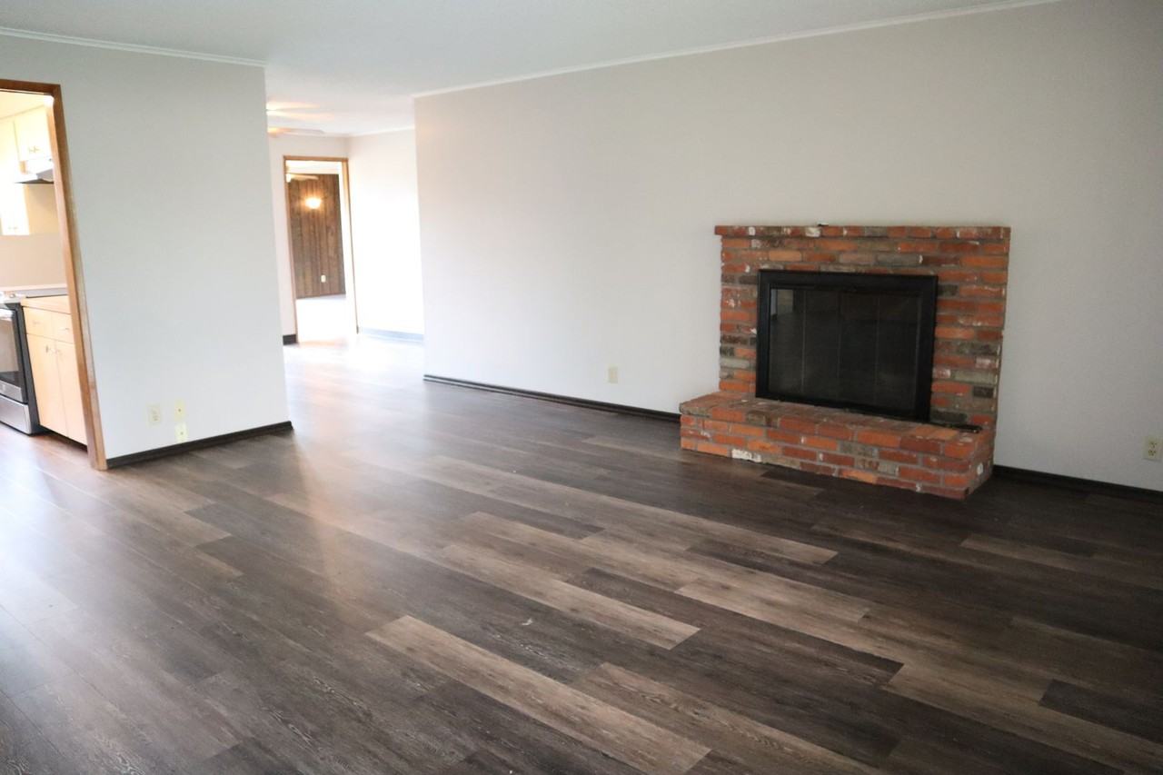 1311 Nw 52nd St - Photo 2 of 26