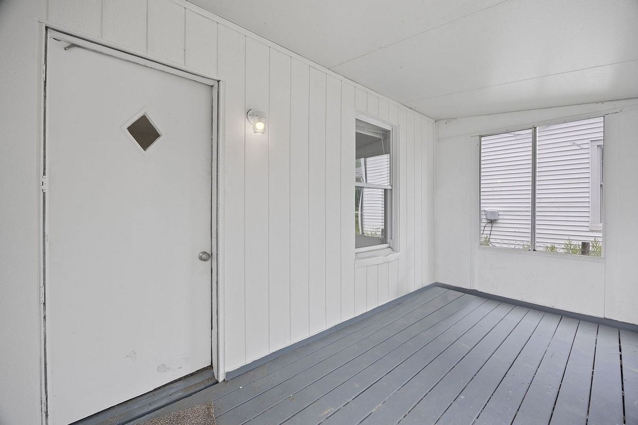 205 Chidlaw Ave - Photo 2 of 10