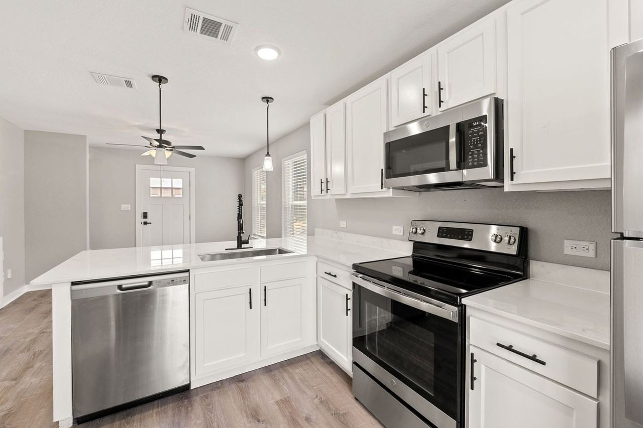 20 Tate Lane - Photo 5 of 50