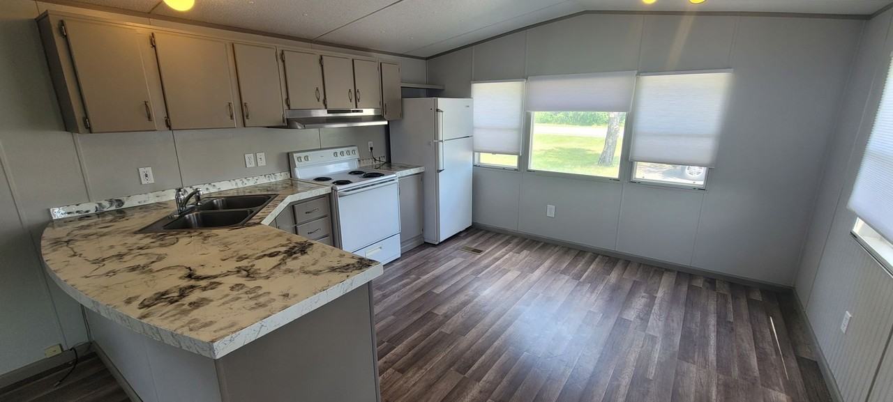 2124 Anne St Nw - Photo 2 of 11