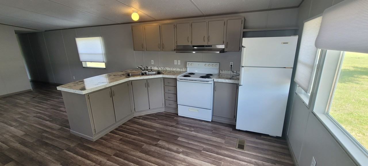 2124 Anne St Nw - Photo 3 of 11