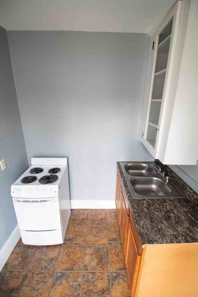 201 Union St. - Photo 5 of 13