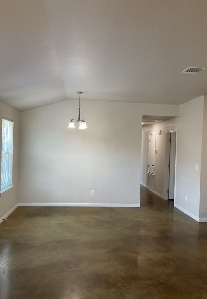 310 Lowes Blvd #A - Photo 5 of 22