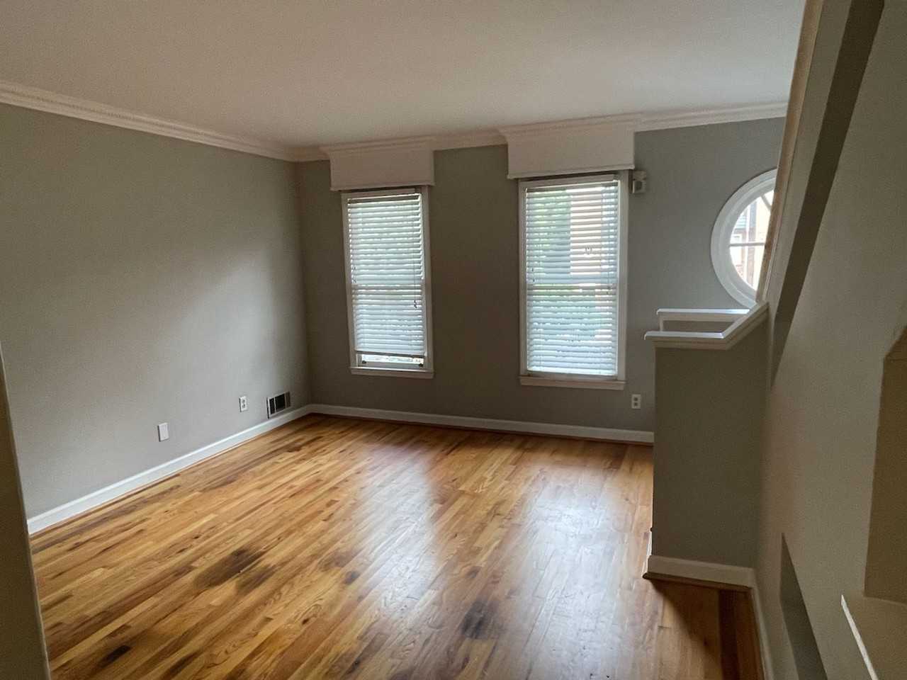 428 Page Ave Ne #16 - Photo 3 of 20