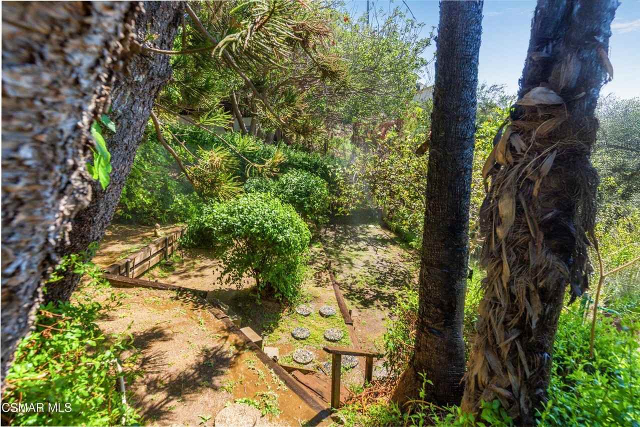 1374 Miller Place - Photo 3 of 25