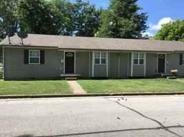 featured image of 1204 E 13th St