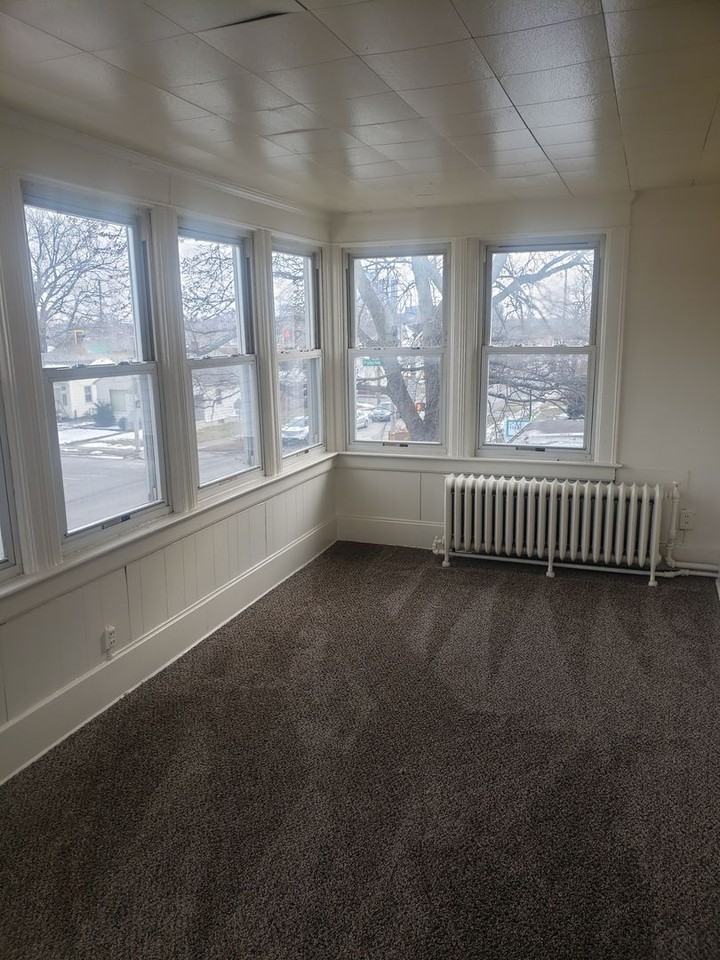 1809 N Wells St - Photo 3 of 8