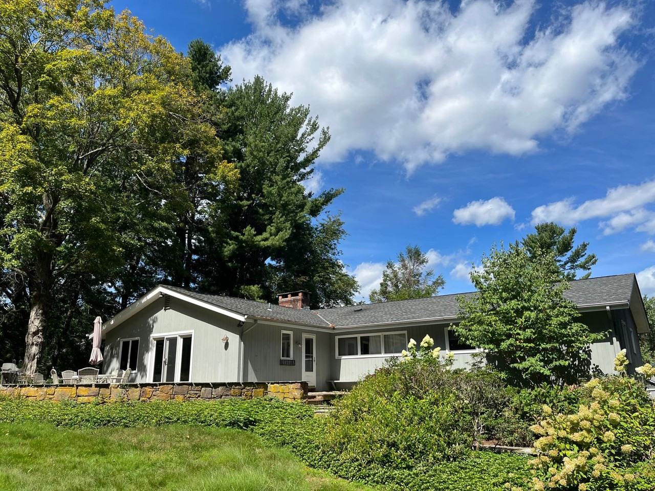 4 Scenic Dr - Photo 3 of 30