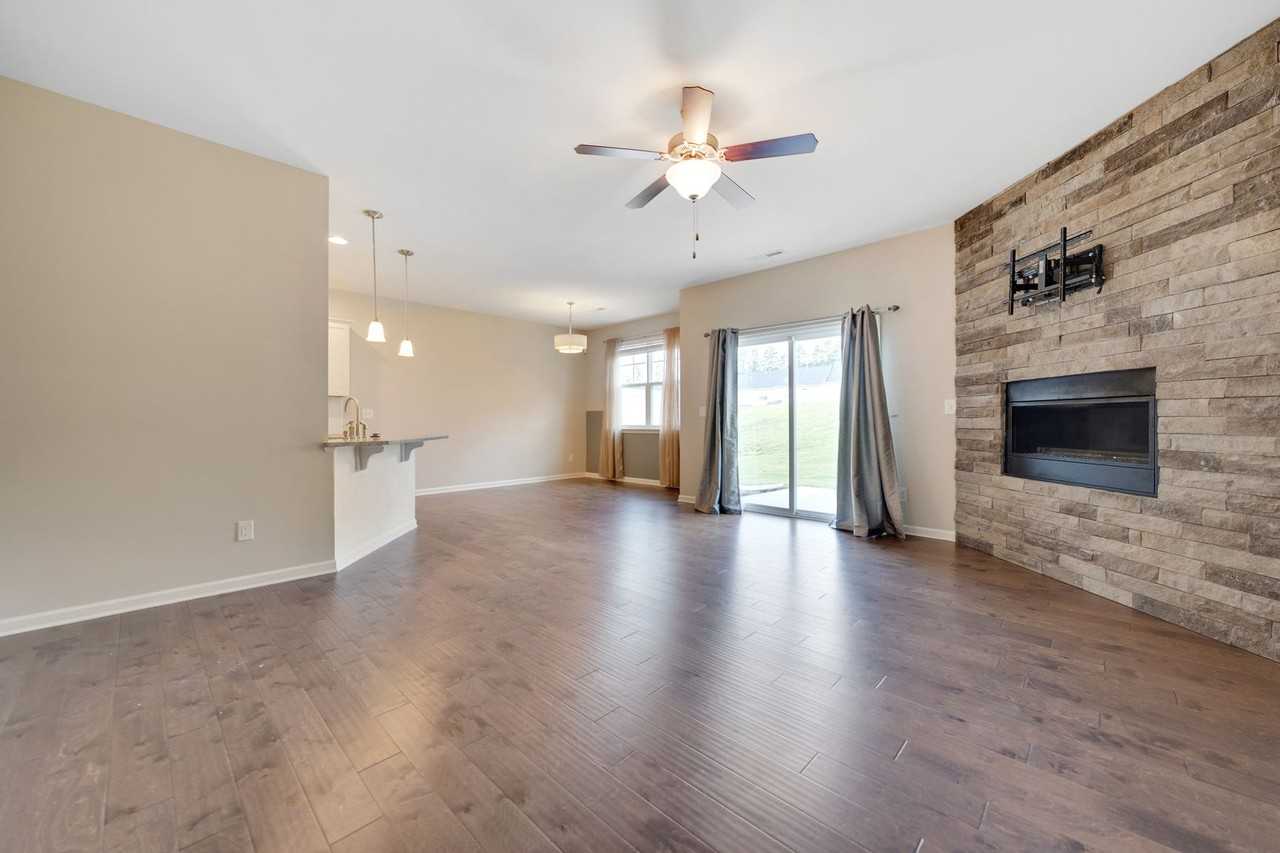 221 Torpoint Rd - Photo 2 of 14