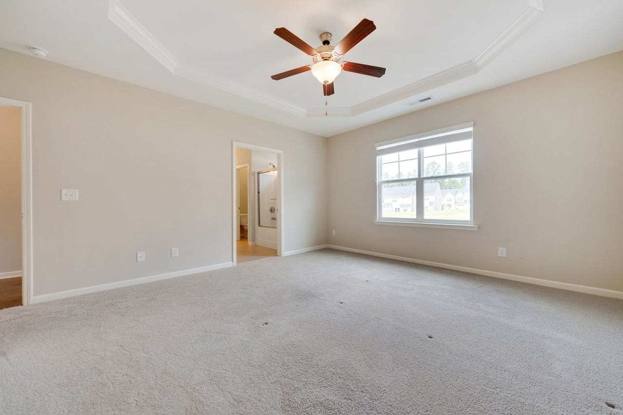 221 Torpoint Rd - Photo 7 of 14