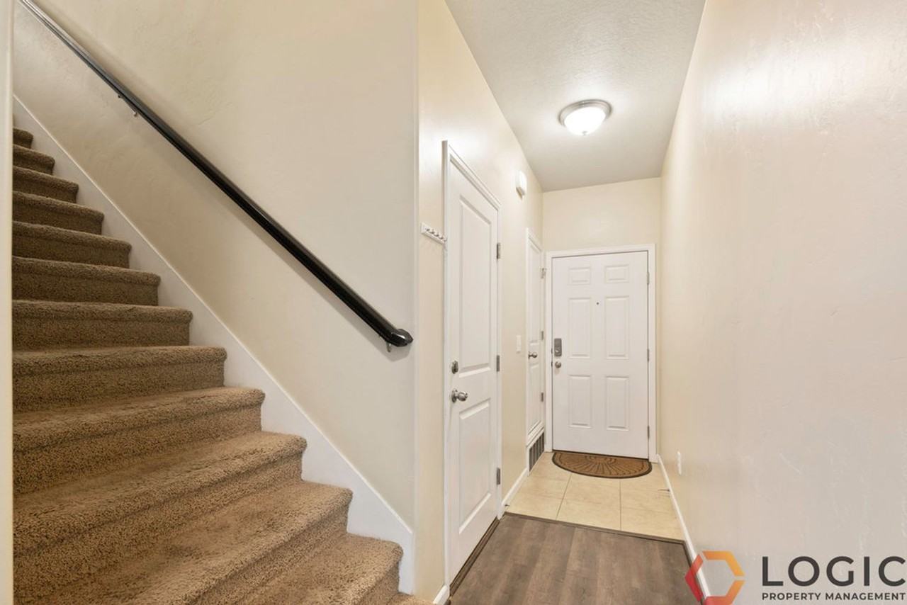 7909 S Spring Station Way - Photo 2 of 22