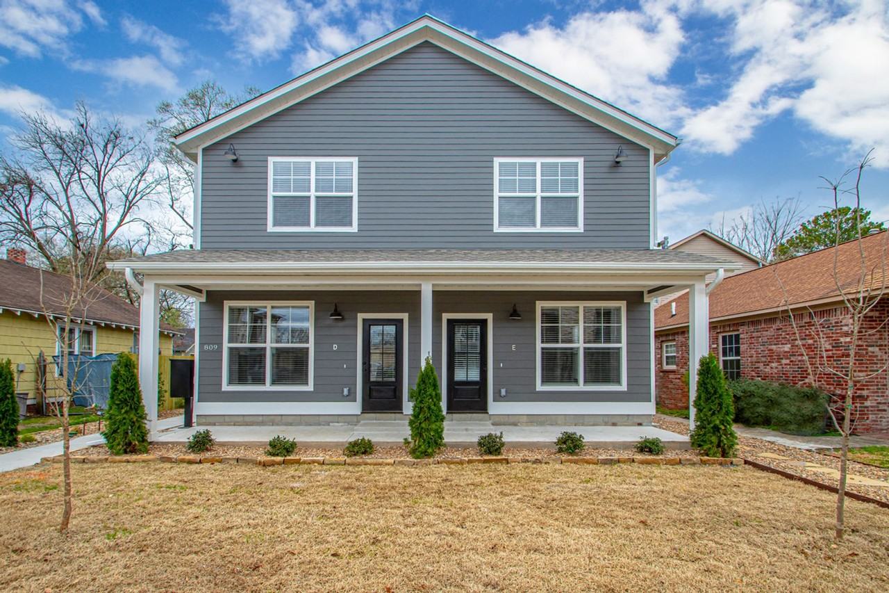 809 Maple St #B - Photo 2 of 26