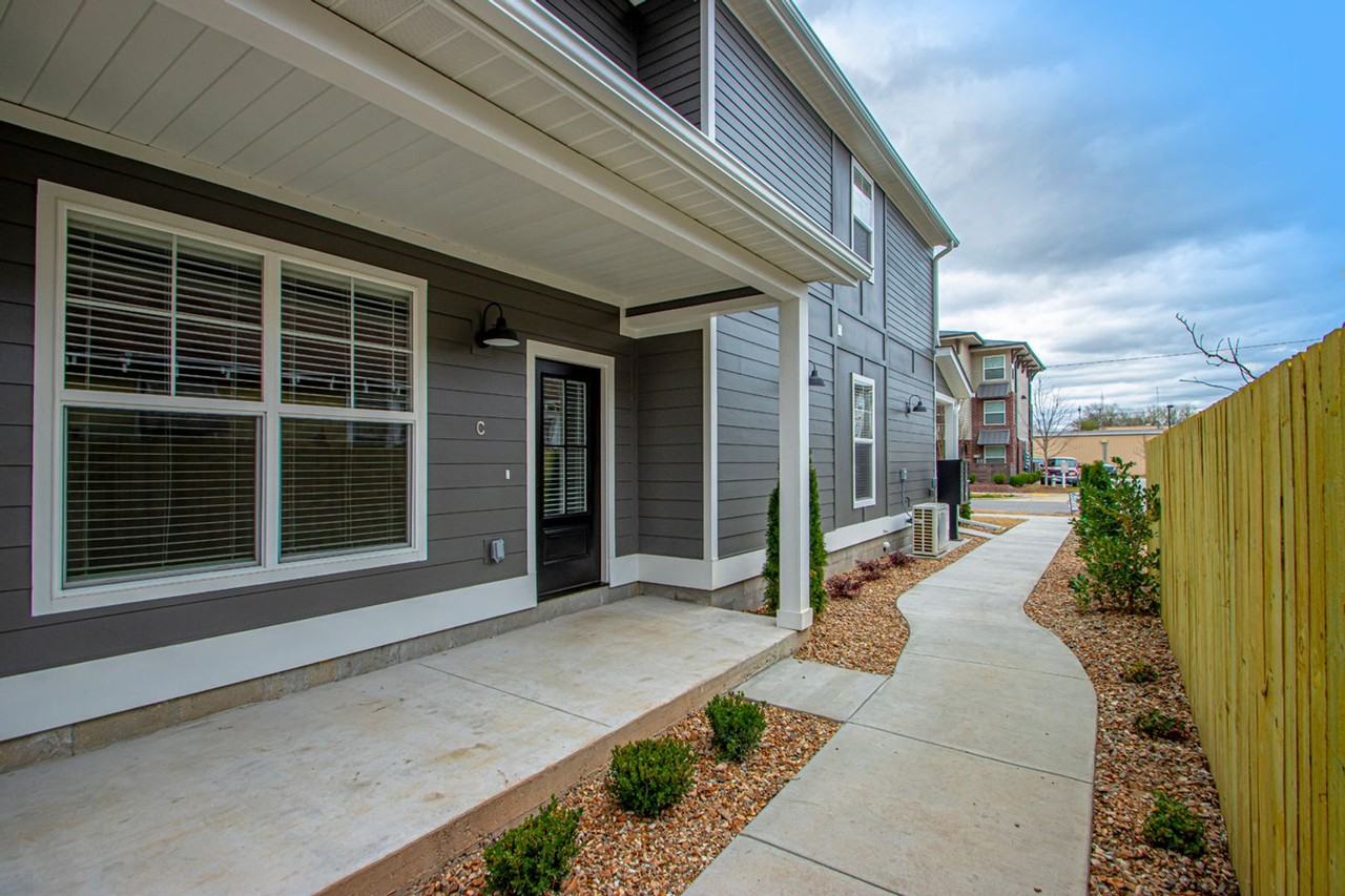 809 Maple St #B - Photo 4 of 26