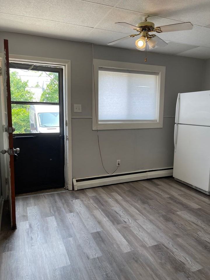 1606 Macdade Blvd - Photo 3 of 17