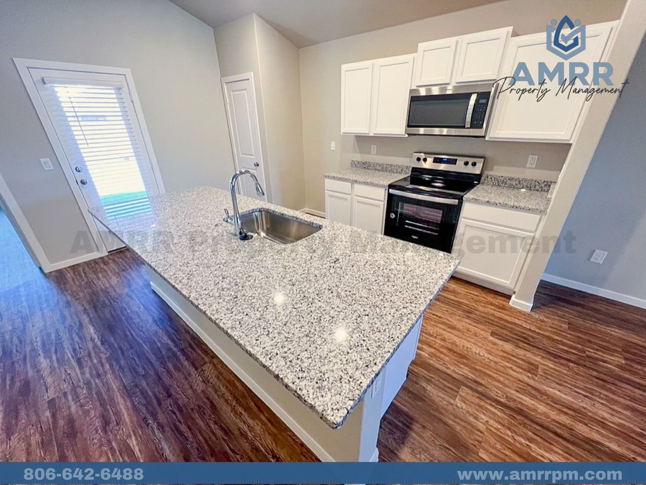 2029 Kenwood Ave - Photo 6 of 18