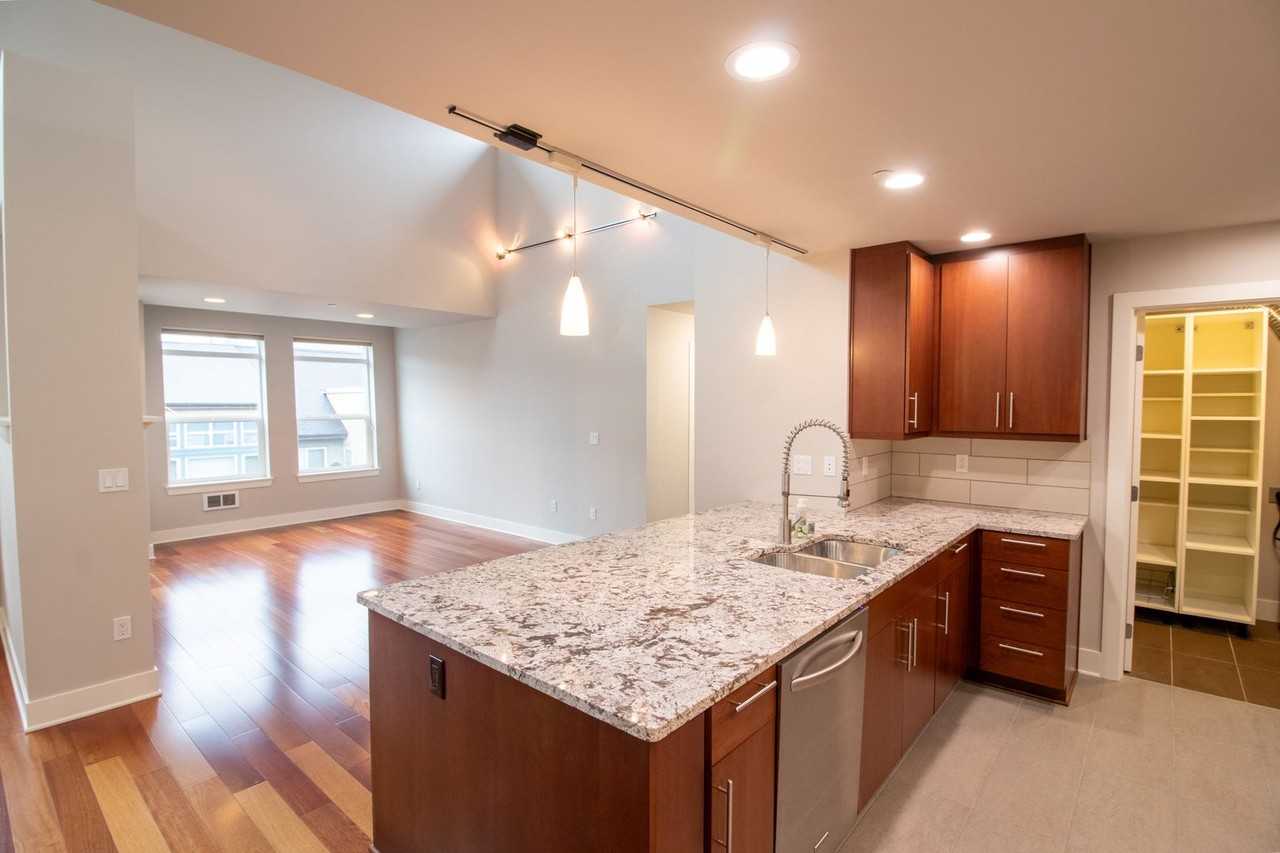 7800 Se 27th St #504 - Photo 5 of 26