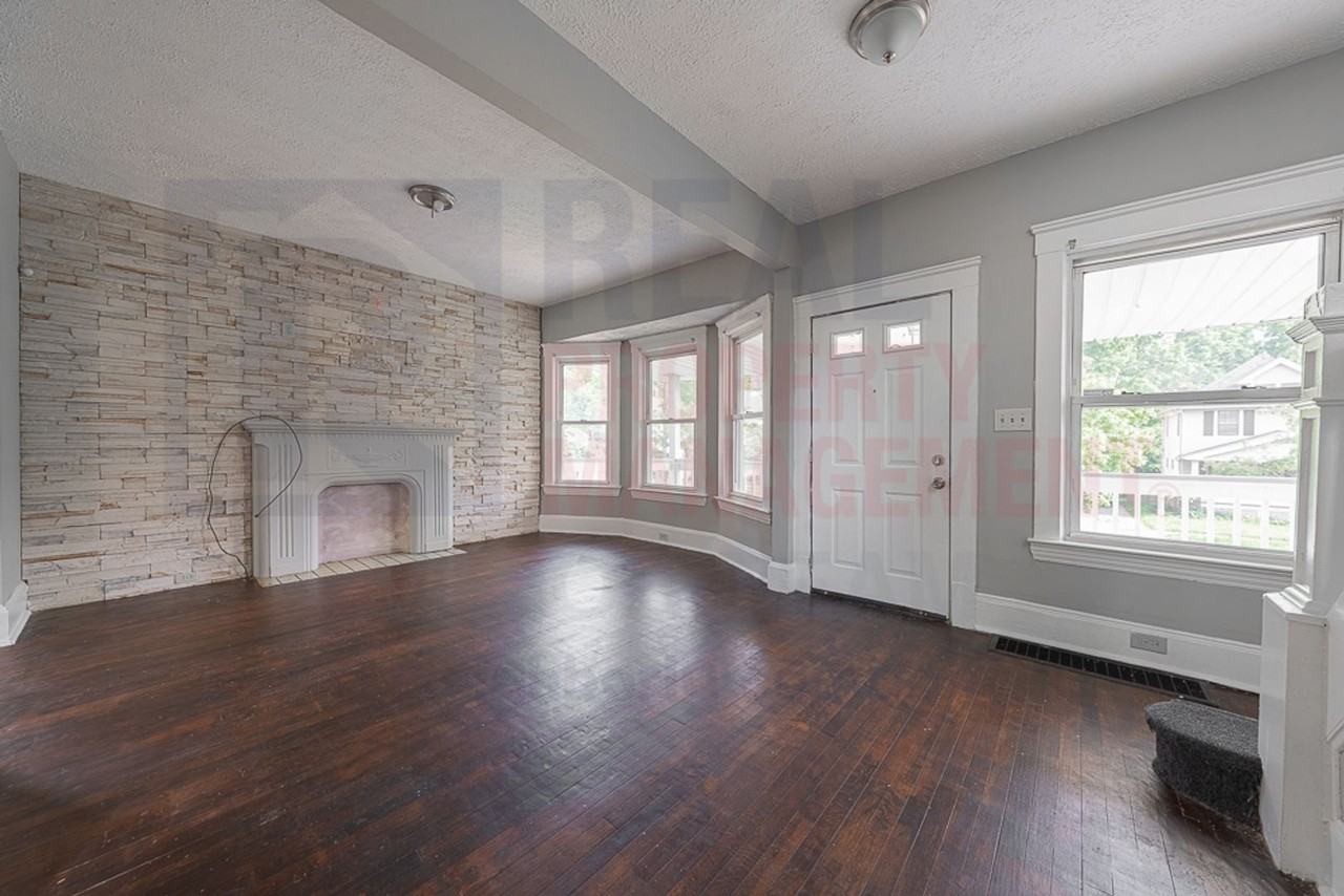 13705 Beachwood Ave - Photo 2 of 15