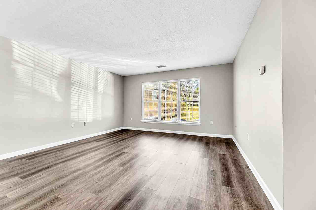 1911 Walker Ave #D - Photo 7 of 20