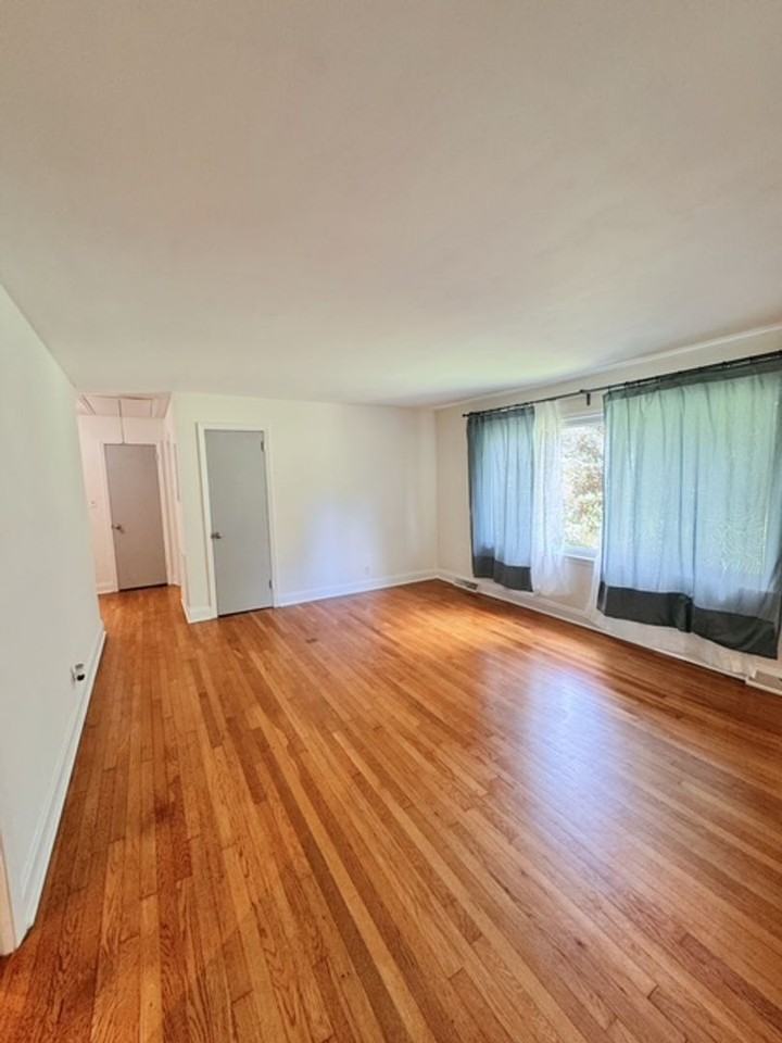 3028 Dixon Rd - Photo 6 of 22