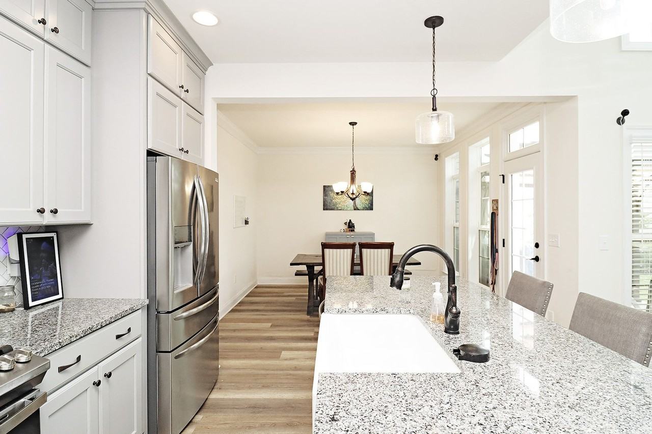 6840 Chancery Ln - Photo 6 of 22