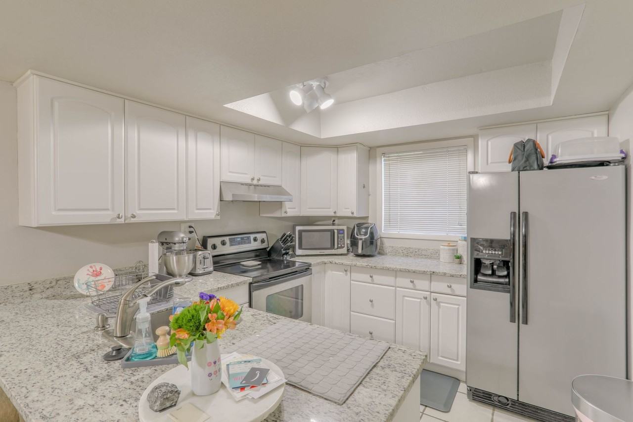 1082 E Michigan St #A - Photo 4 of 13