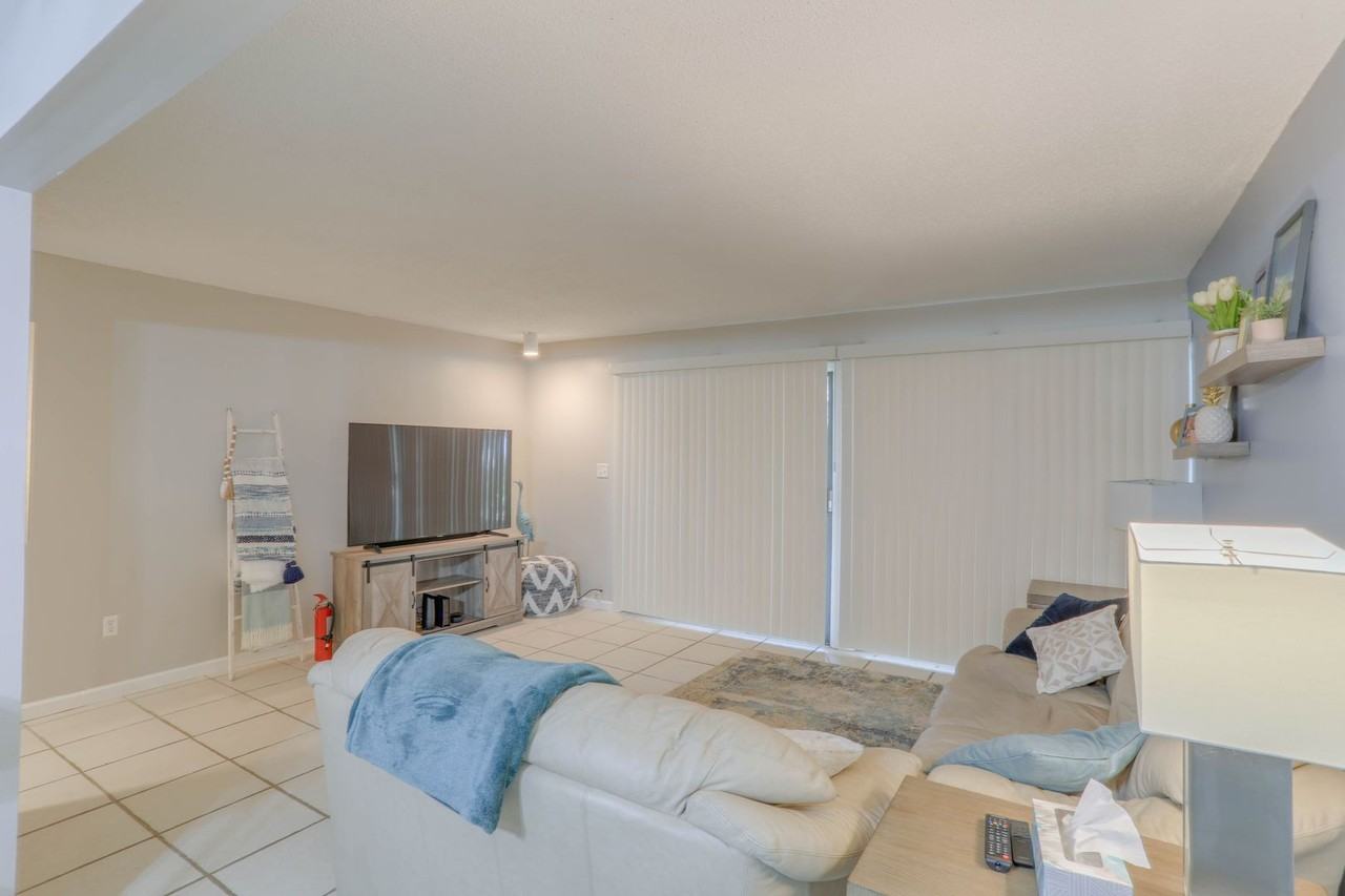 1082 E Michigan St #A - Photo 6 of 13