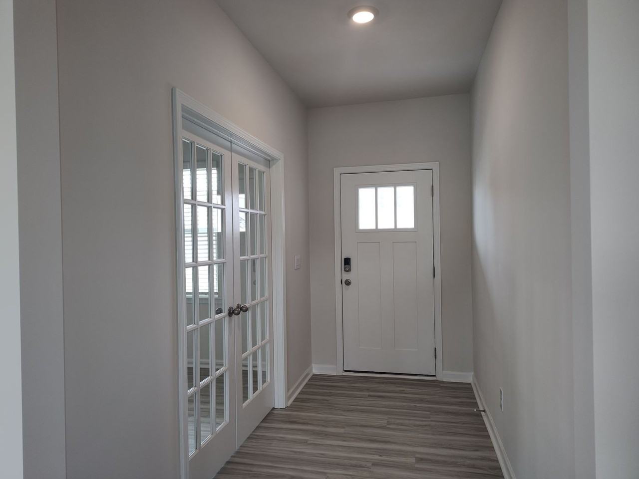 529 Zermatt Ct - Photo 2 of 42