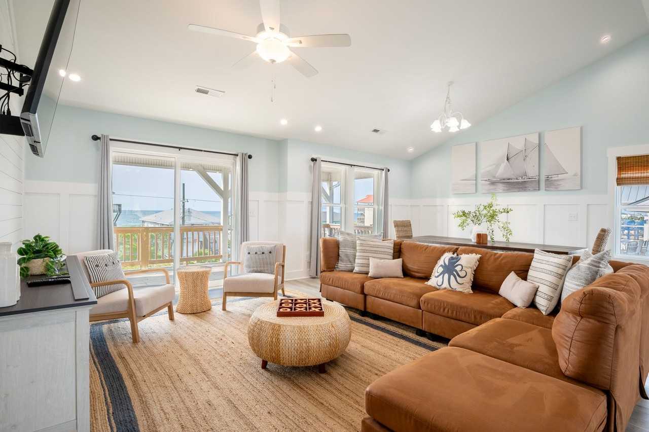 607 South Shore Drive - Photo 3 of 35