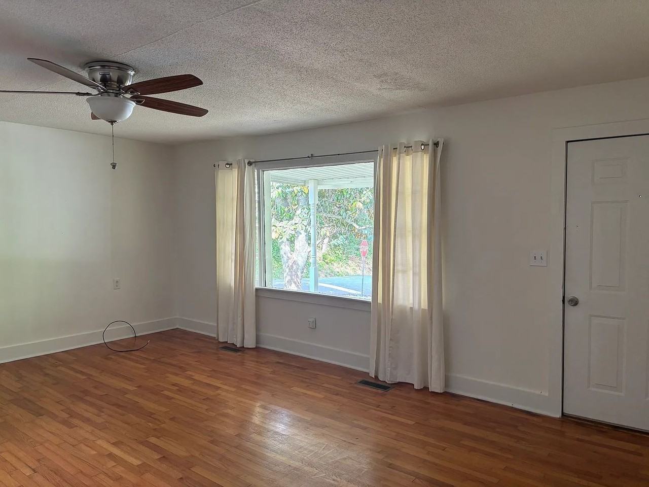 104 Withrow Rd - Photo 2 of 8