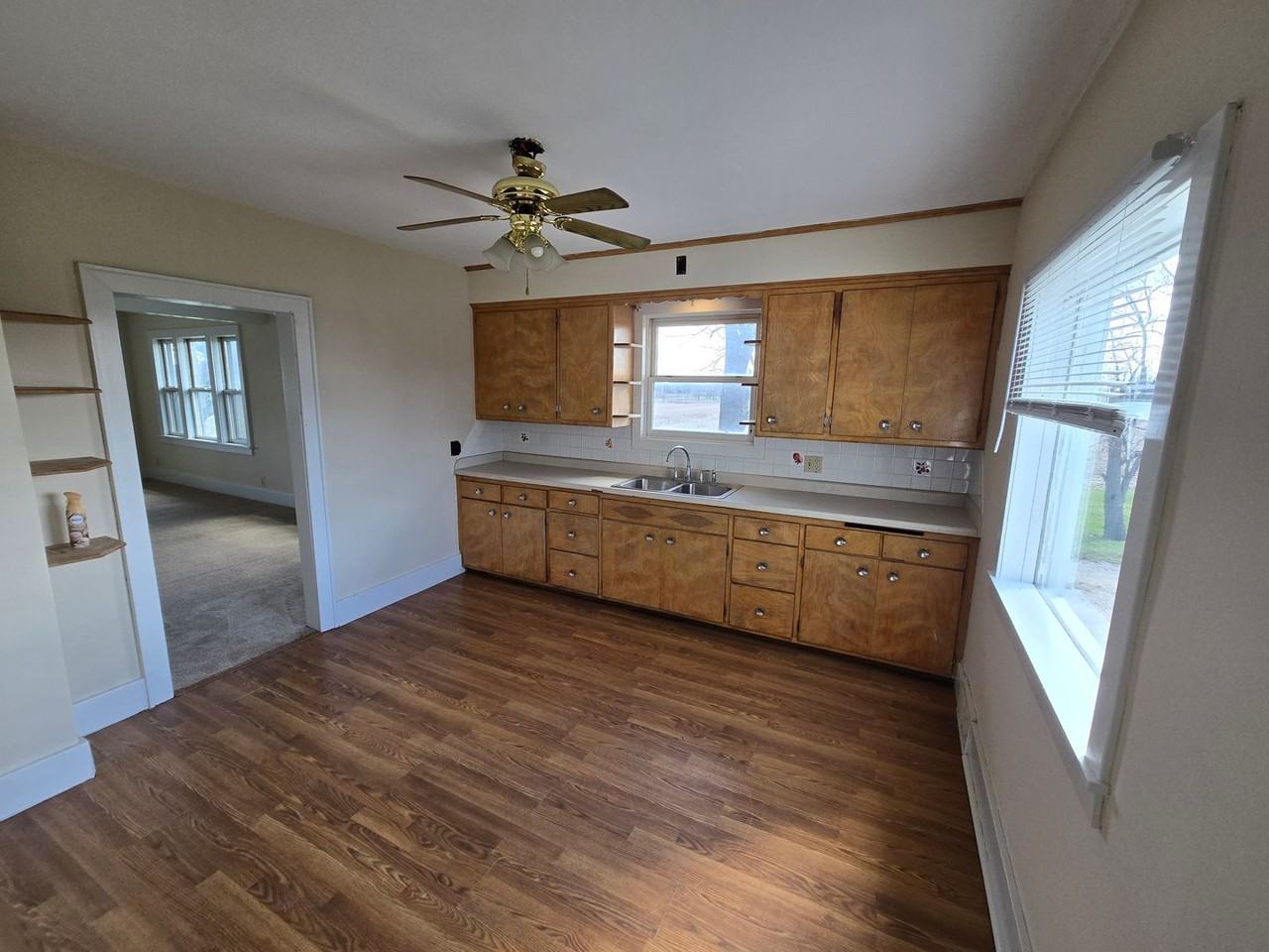 450 224th Ave - Photo 2 of 18