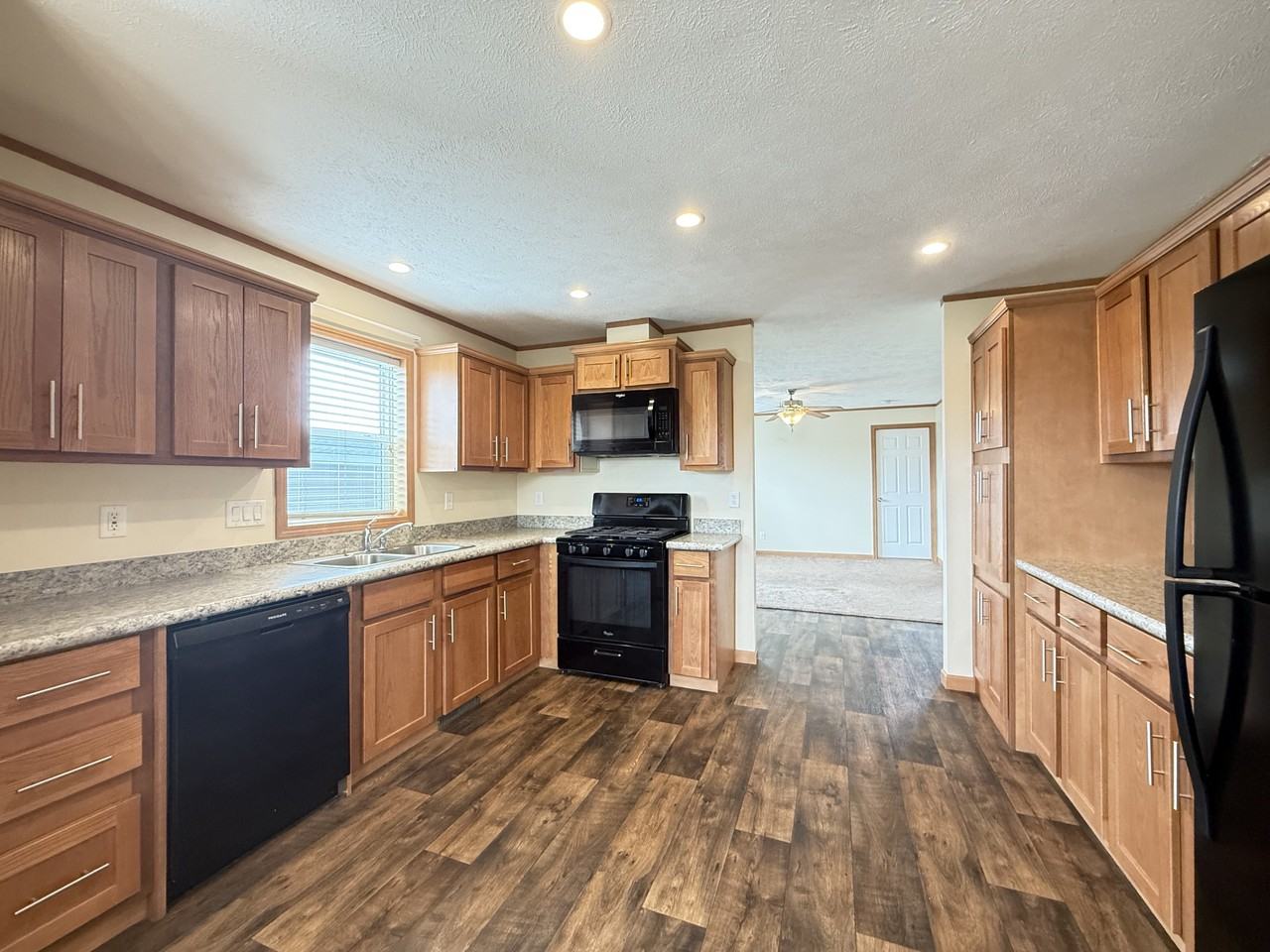 2011 Peregrine Ave Nw #422 - Photo 3 of 23