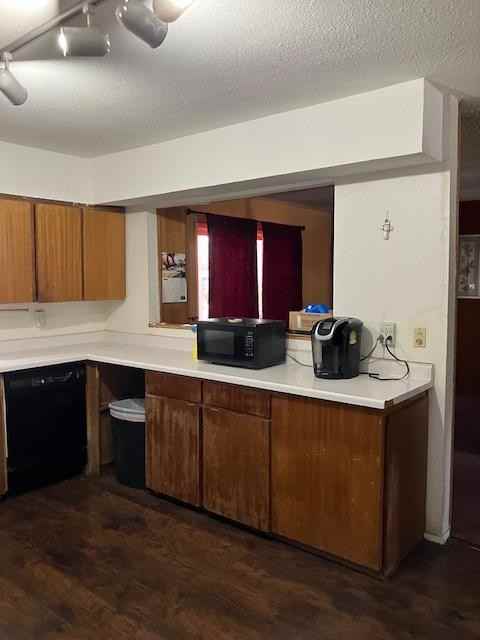 8912 Bellehaven Ave Ne - Photo 7 of 17