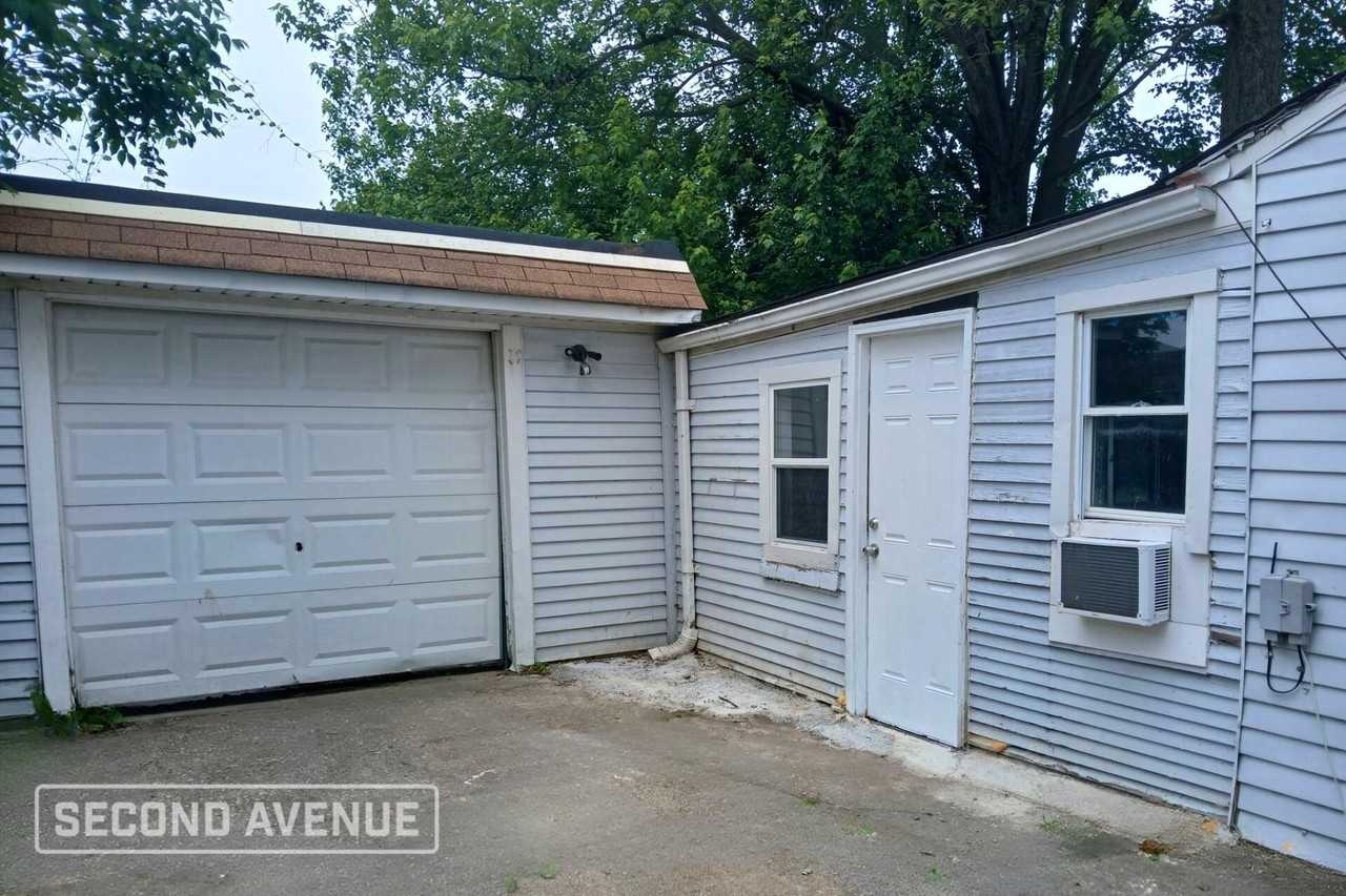1038 E 349th St - Photo 2 of 15