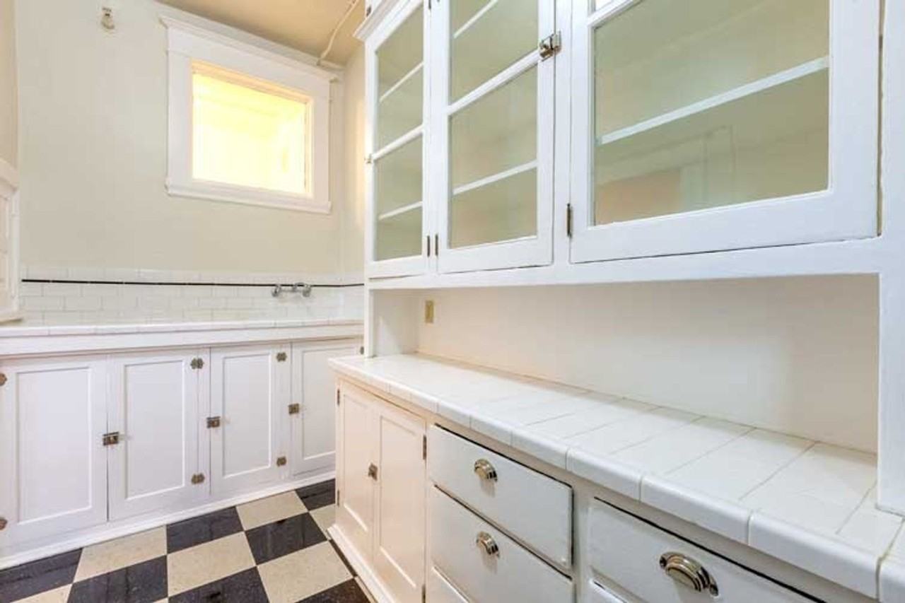 ST. FRANCIS APARTMENTS (SCHP02) - Photo 3 of 41