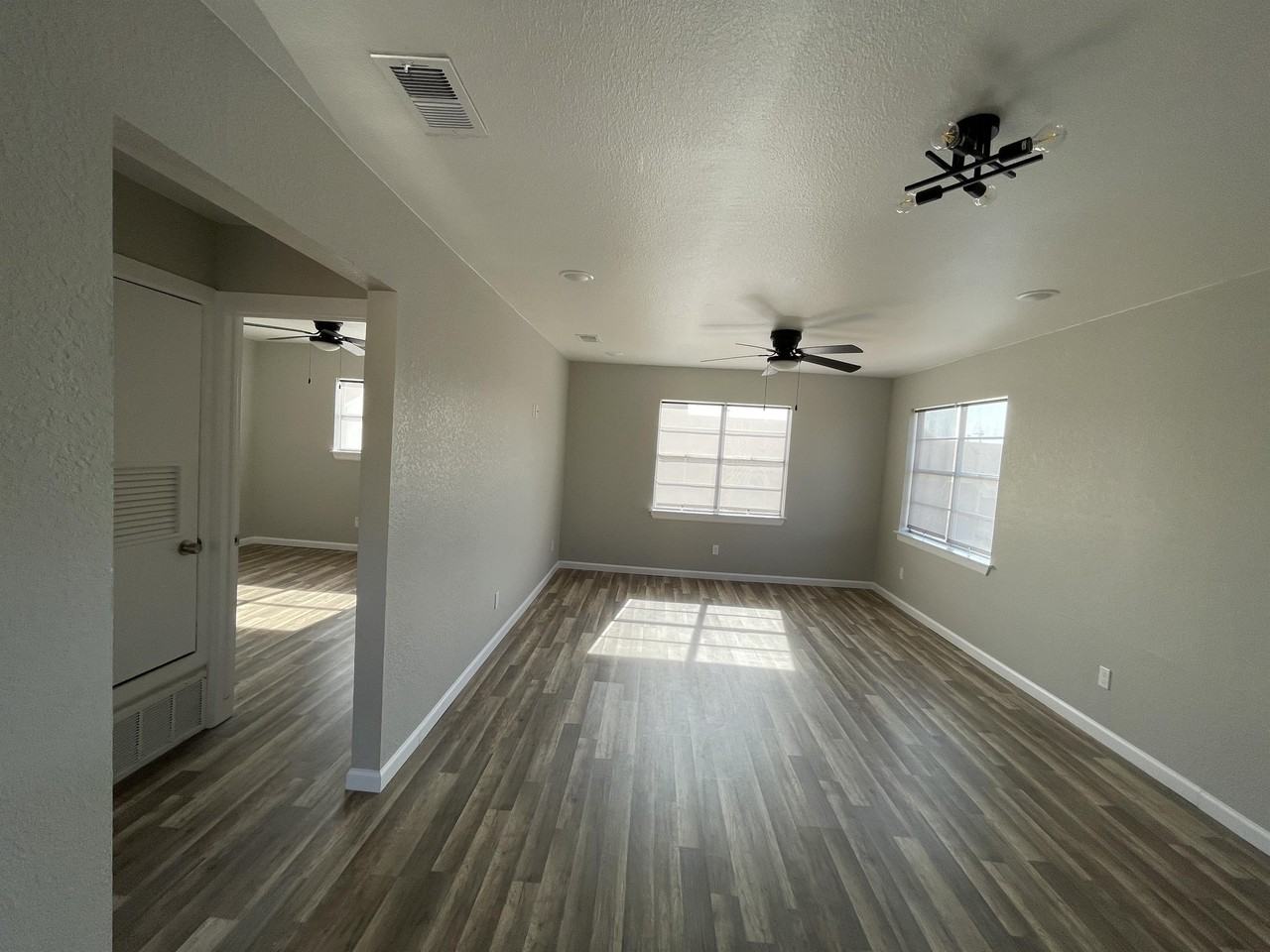 911 Vance Jackson #Z - Photo 4 of 38