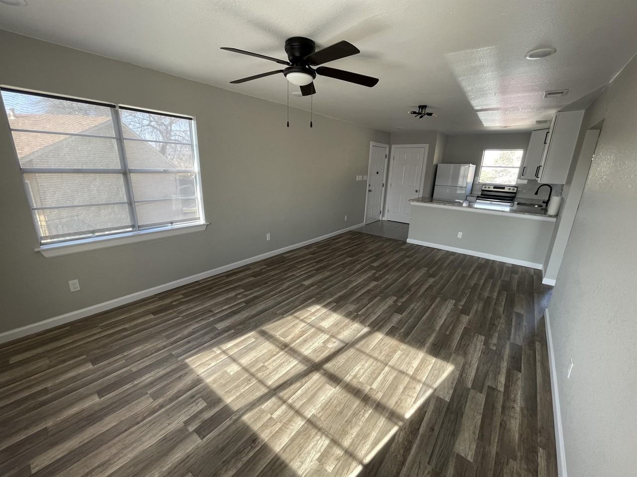 911 Vance Jackson #Z - Photo 3 of 38