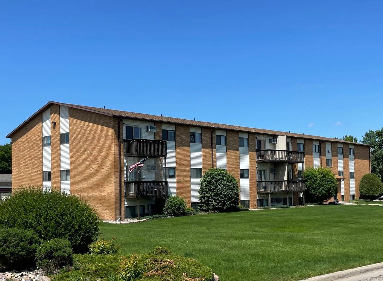 Southview Apartments - Photo 2 of 34