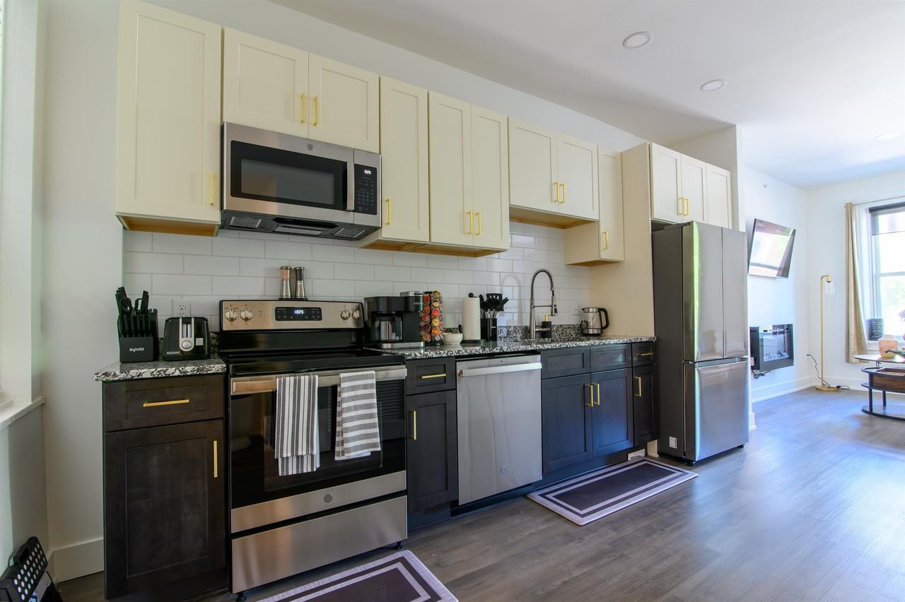 205 State St #2 - Photo 2 of 16