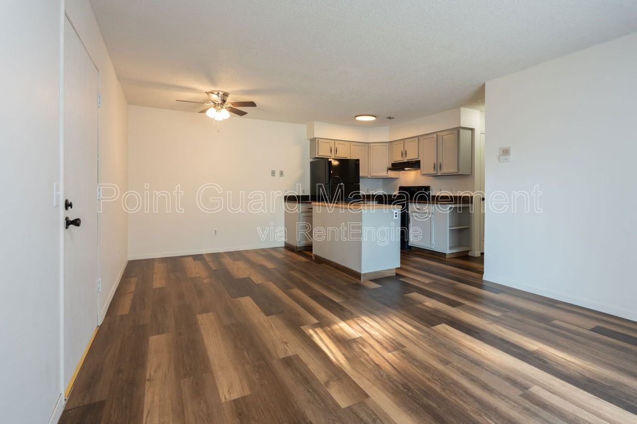 844 N Waco Ave #A103