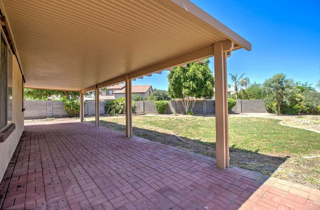 4836 S Summit Ct - Photo 7 of 48