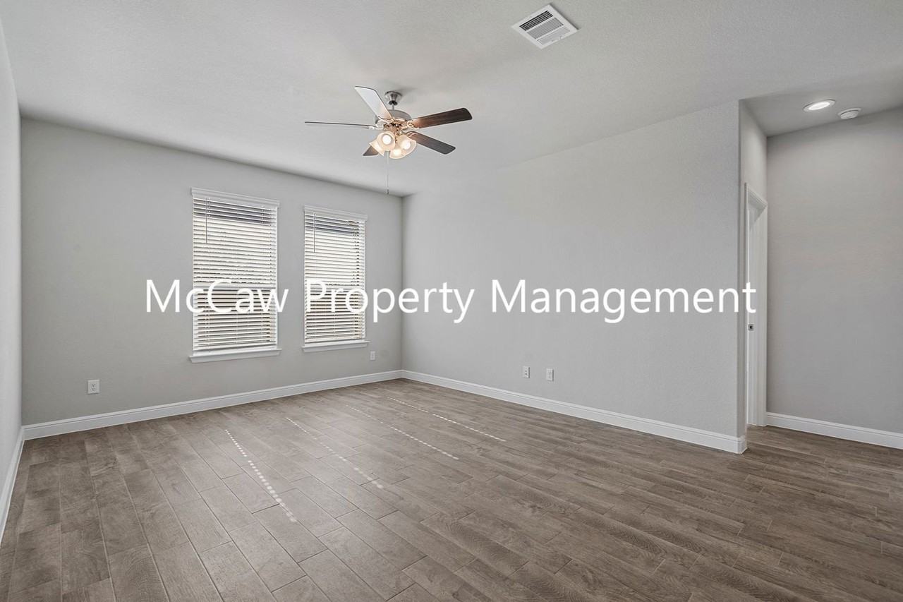 555 Smart Strike Trl - Photo 4 of 25