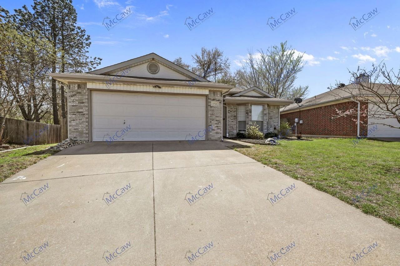 5719 Colebrook Trl - Photo 2 of 19