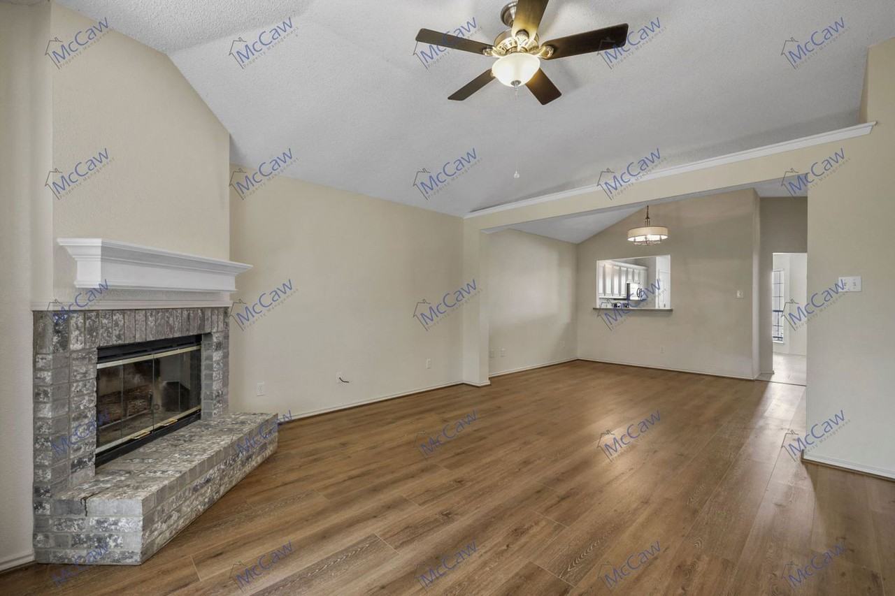 5719 Colebrook Trl - Photo 7 of 19