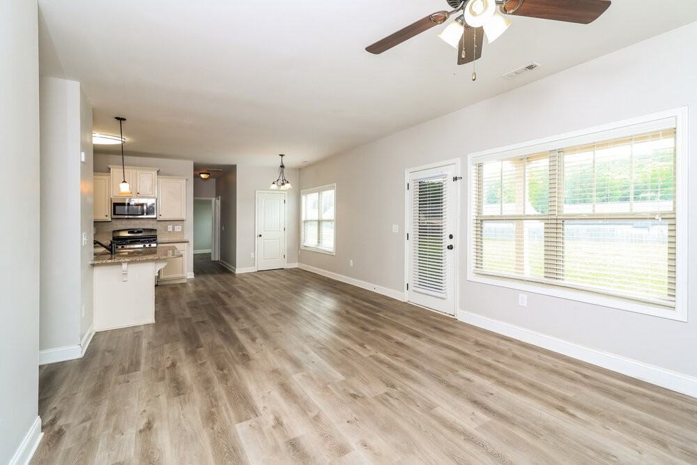 235 Summergate Ln - Photo 7 of 17