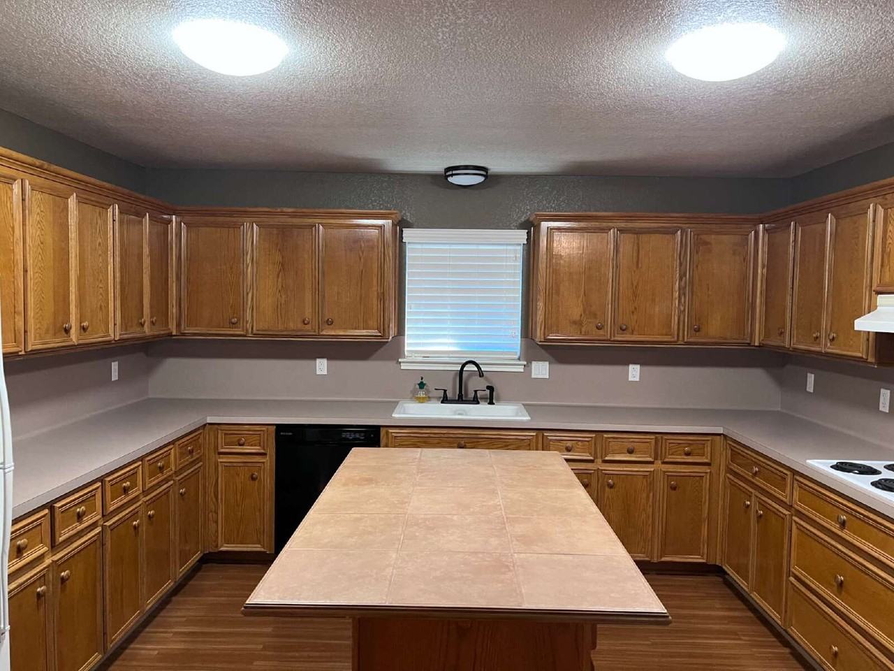 1241 Rapids Rd - Photo 2 of 28