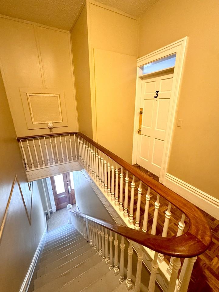 210 Locust St #3 - Photo 2 of 8
