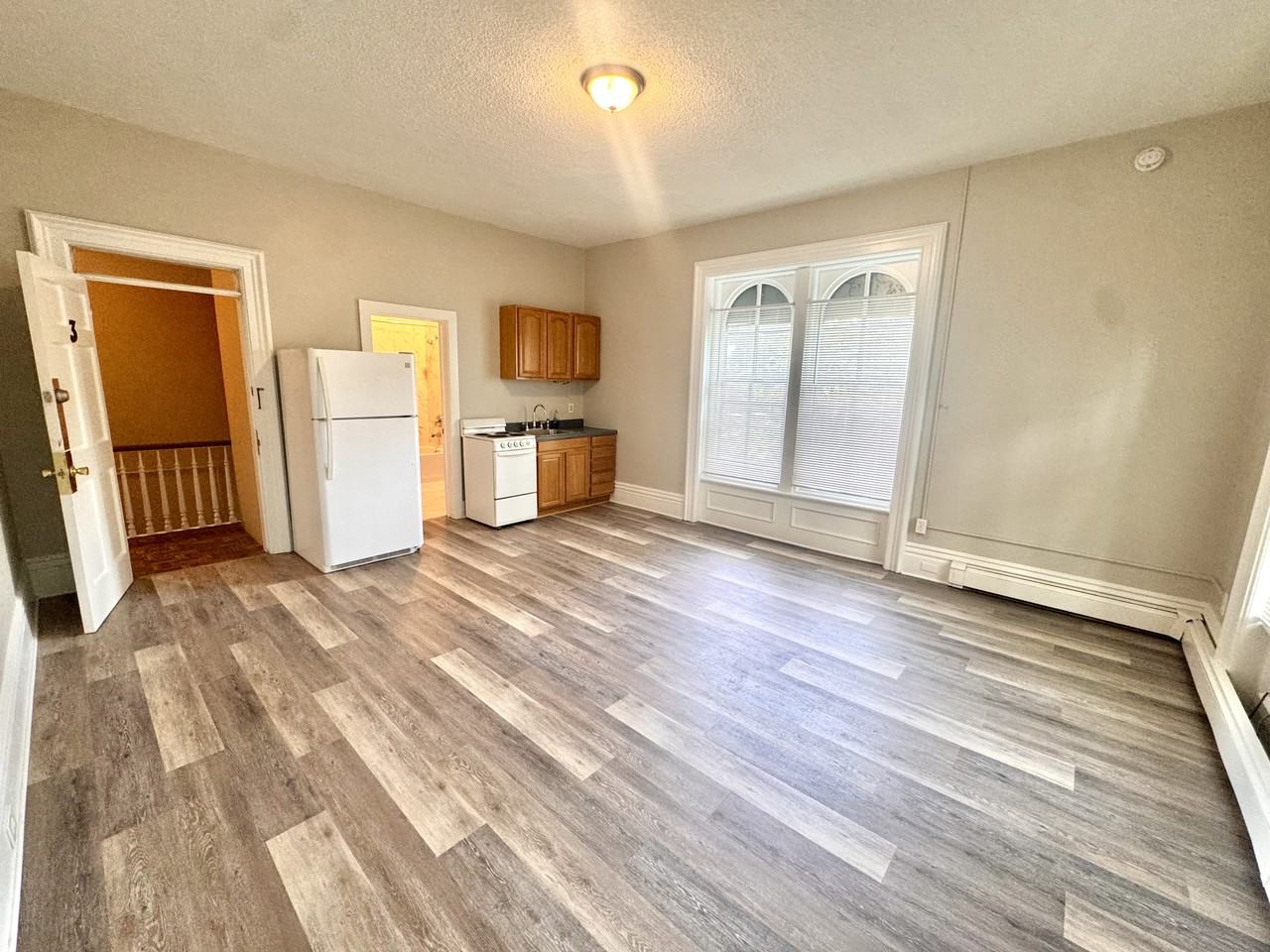 210 Locust St #3 - Photo 4 of 8