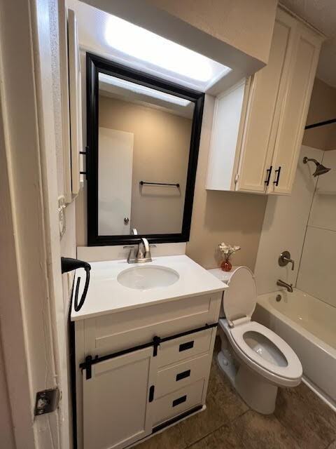 1615 Wycombe St #B - Photo 6 of 39