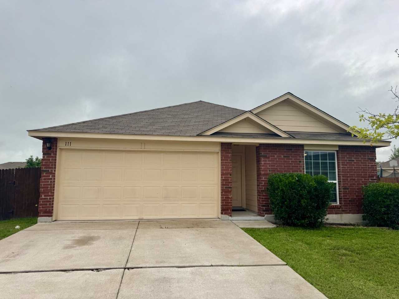 111 Hawk Cir - Photo 2 of 19