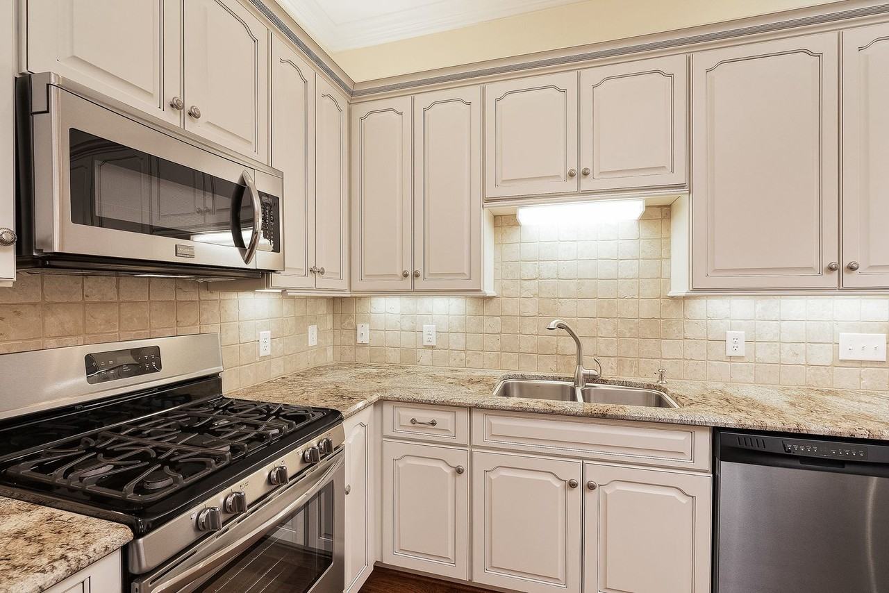 The Yorkshire Apartment Homes - Photo 3 of 26